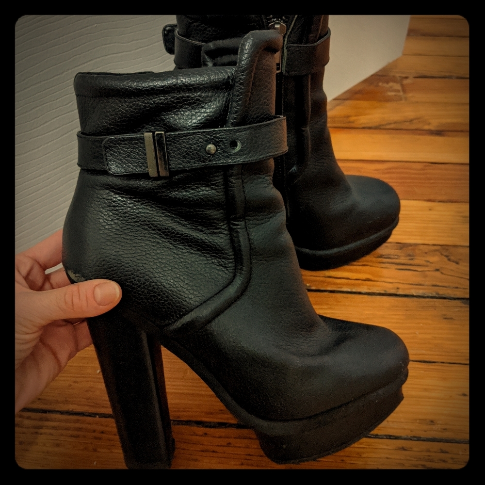 Kelsi Dagger booties